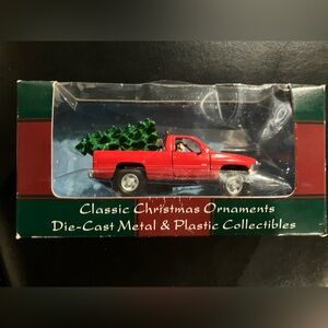 Maisto Red Dodge Die-Cast Christmas Ornament Truck 1998